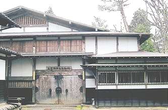地歌舞伎ファンが全国から訪れる相生座=岐阜県瑞浪市日吉町で